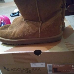 Kookaburra kids boots